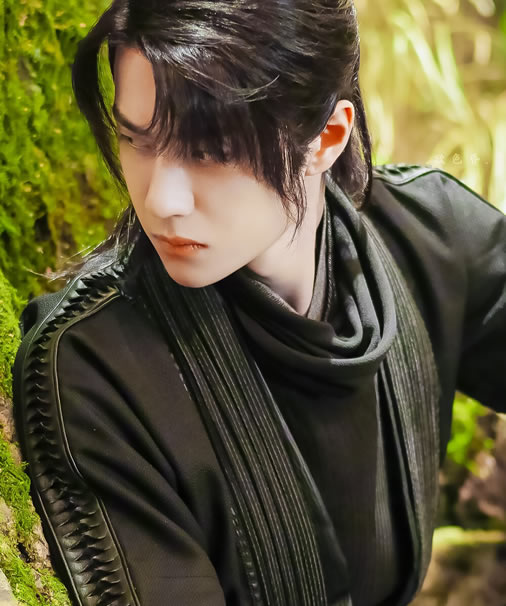 王一博是不是對關曉彤心動過(關曉彤王一博就沒動過心嗎)