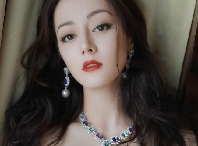 迪麗熱巴cp組合名字(克拉戀人迪麗熱巴和誰在一起了)