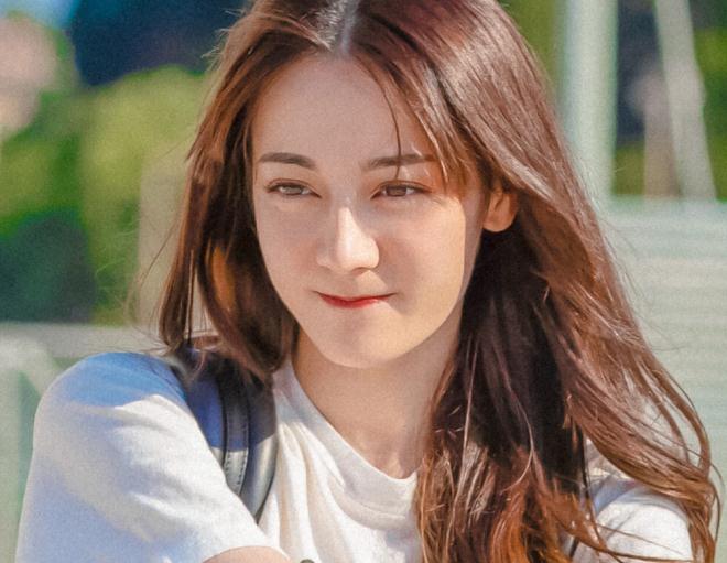 迪麗熱巴個人資料及家人(迪麗熱巴楊洋關系好嗎)