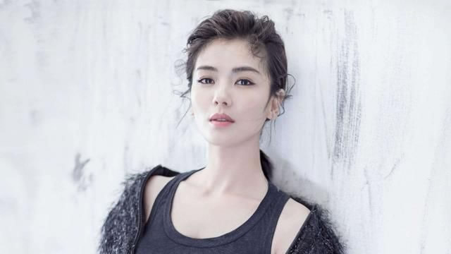 劉濤的電視劇都有哪些鄧草草(劉濤秦海璐蔣勤勤一起參加的綜藝)