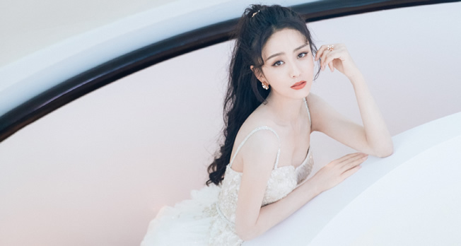 佟麗婭和陳思誠什么時候認(rèn)識的(有覺得佟麗婭長得一般的嗎)