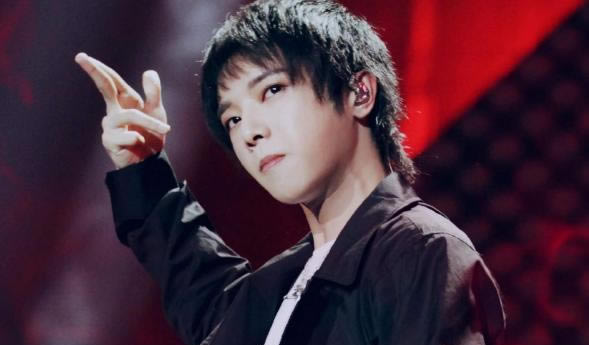 華晨宇個(gè)人資料是富二代嗎(華晨宇現(xiàn)任女友是誰(shuí))