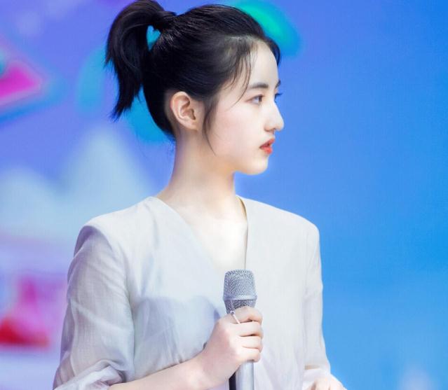 張子楓喜歡女生嗎(吳磊張子楓談戀愛了嗎)