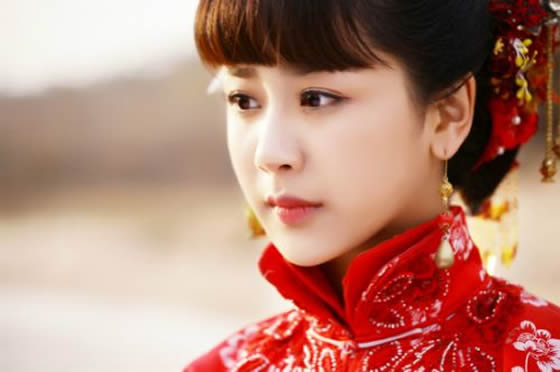 曝楊紫張藝興新戀情(楊紫身高體重)