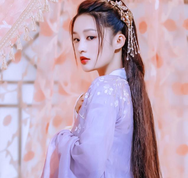 跑男李沁迪麗熱巴轉(zhuǎn)圈(李沁楊冪身高對(duì)比) 跑男李沁迪麗熱巴轉(zhuǎn)圈(李沁楊冪身高對(duì)比)