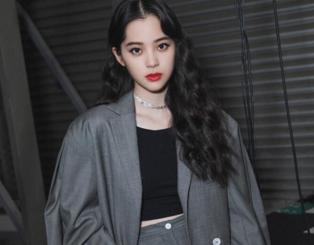 歐陽娜娜個人簡歷資料真實年齡(歐陽娜娜年齡和個人資料)